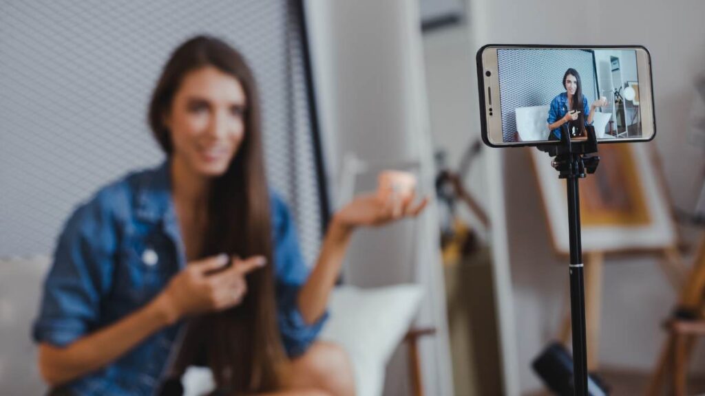 Malos vs Buenos Hooks: 7 Ejemplos que Explican la Diferencia